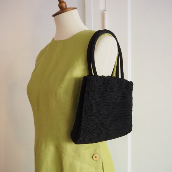 Vintage Handbags - VINTAGE Mini Woven Purse
